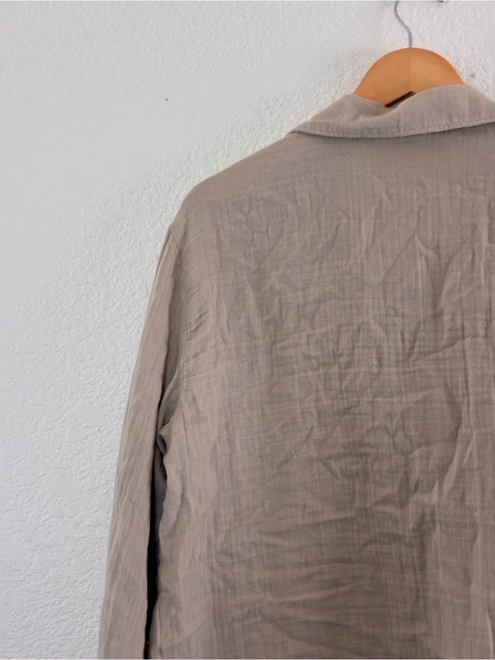 Old Navy | Long sleeve 100% cotton v-neck minimalist button up shirt size large - Picture 9 of 13